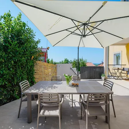 Villa Zaza With View