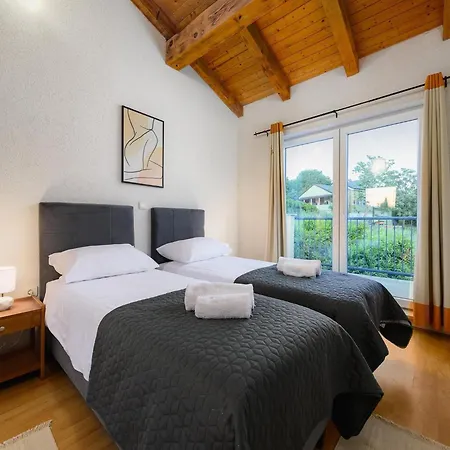 Villa Zaza With View